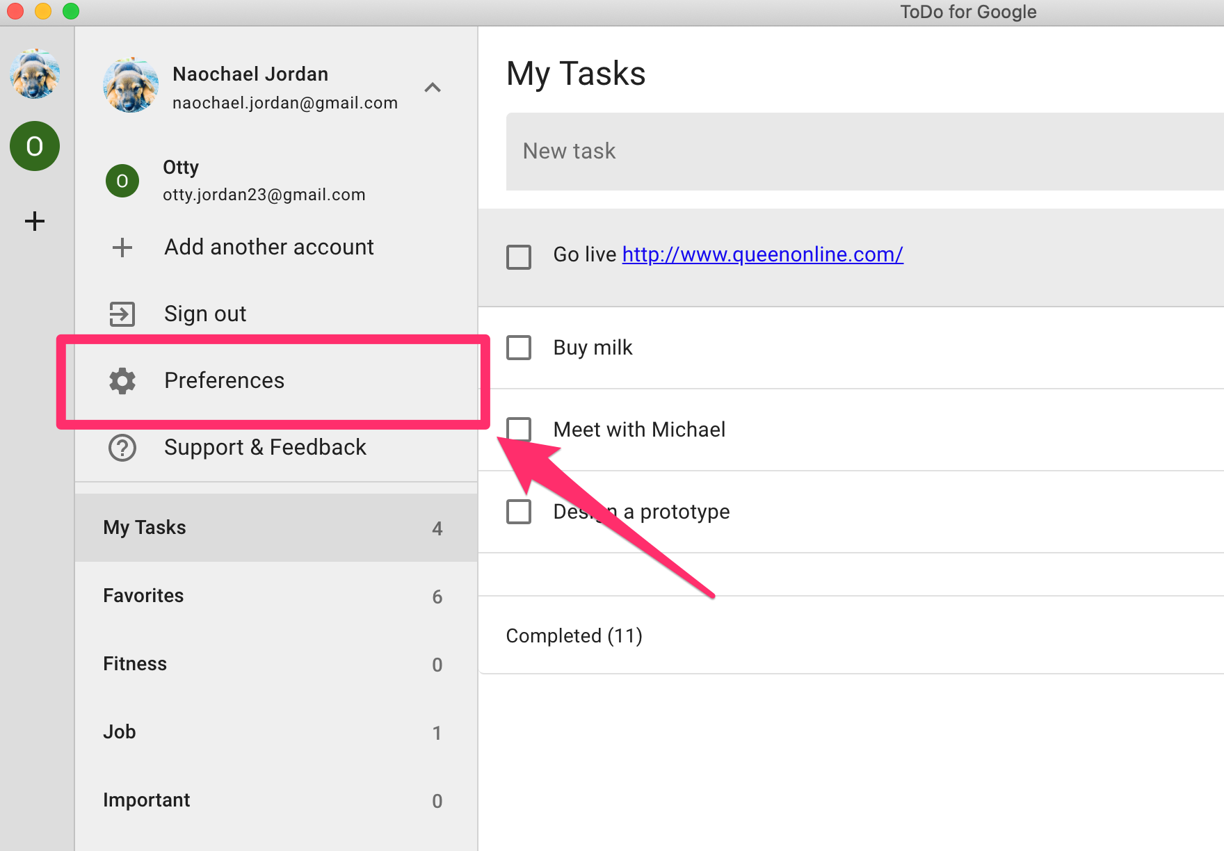 After logging in with your Google account, you can set your theme in Preferences.